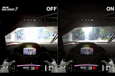 מסמך מפוצל של משחק נהיגה שבו מוצגים ההבדלים בין מיפוי גוון HDR אוטומטי מופעל וכבוי