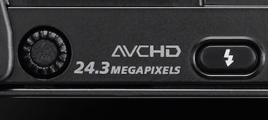 תמונה של מצלמה עם חיבור E וחיישן APS-C מדגם α6000